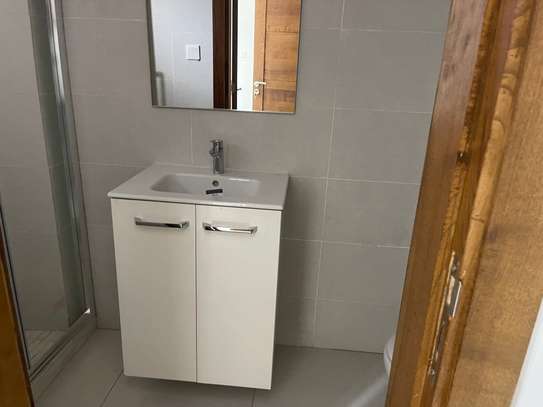 Appartement meublé Mermoz image 9