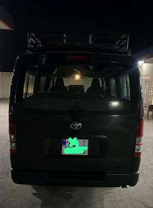 Toyota Hiace 14-16 image 1