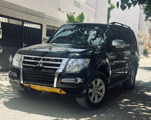 Mitsibushi Pajero Sport 2016 image 1