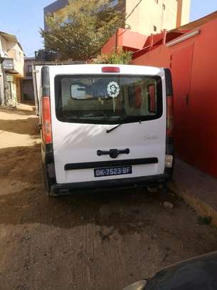 Renault Trafic 14 places image 2