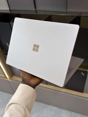 Microsoft Surface laptop 4 Ryzen 5 image 6