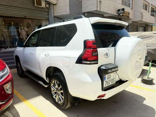 Toyota Prado VX 2020 image 8