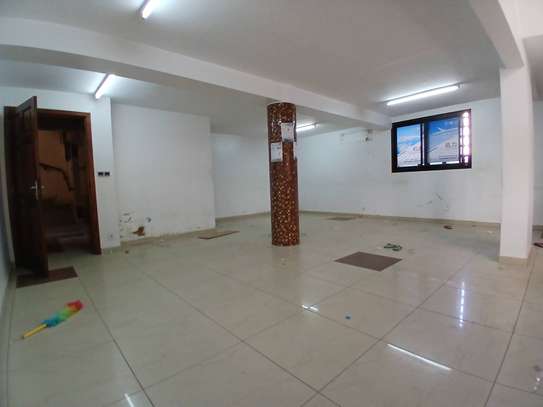 SHOWROOM EN DUPLEX image 10