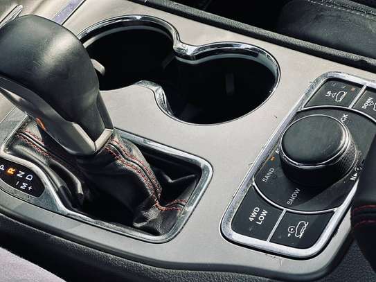 Jeep grand Cherokee trailhawk image 12