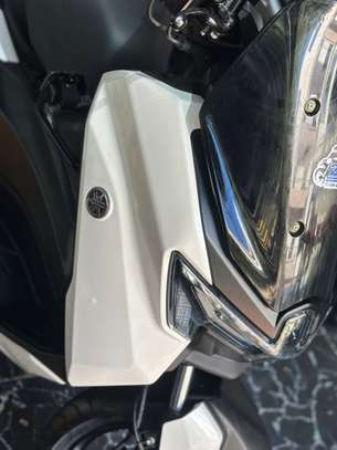 Nmax 125 2025 avec cmc image 9