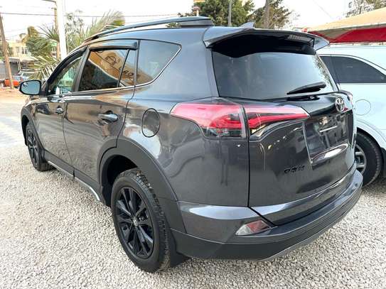 Toyota Rav4 Trail image 1