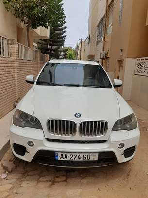 BMW très belle et très confortable image 1