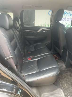 mitsubishi pajero sport image 7