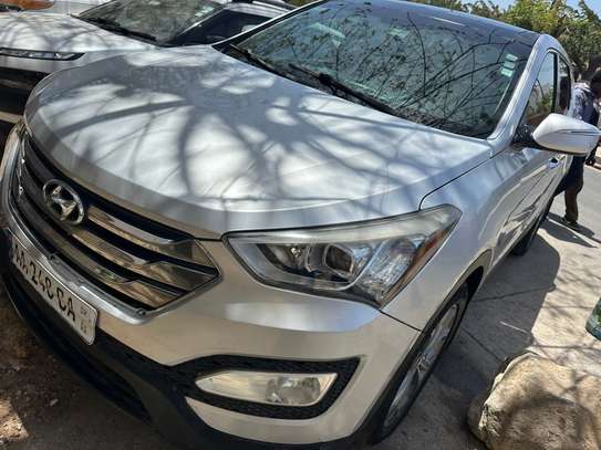 Hyundai Santafe 2014 image 2