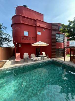 Villa meublé de 10 chambres à Somone avec 2 piscine image 1