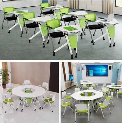 Tables de réunions image 11