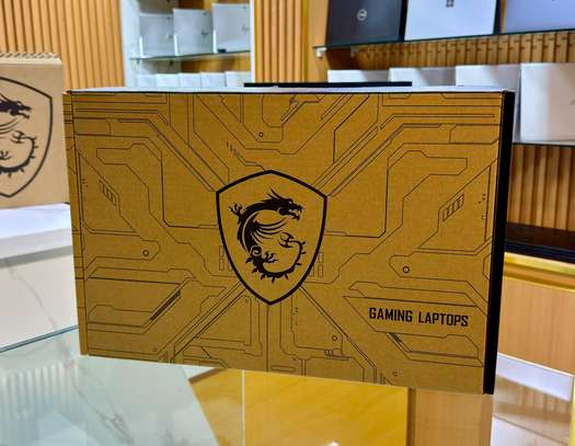 MSI 1 thin15 core i7 image 5