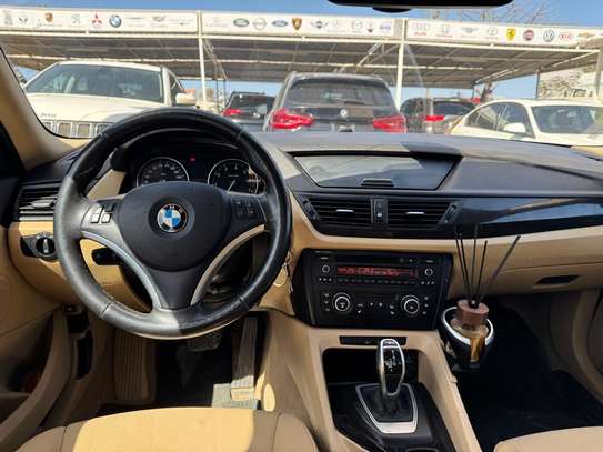 BMW X1 image 10
