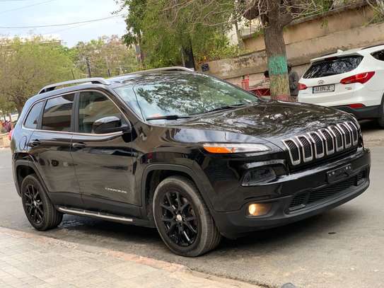 Jeep Cherokee image 8