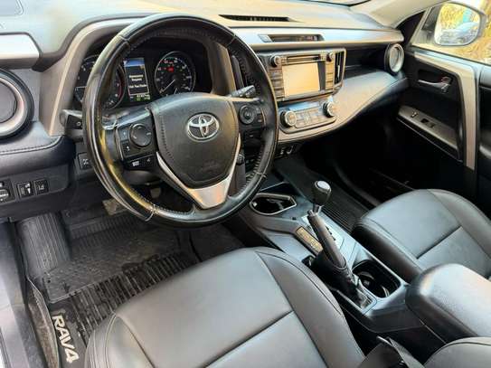 Toyota Rav4 2018 image 4