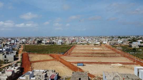 Terrains à vendre à Almadies 2 en TF image 5