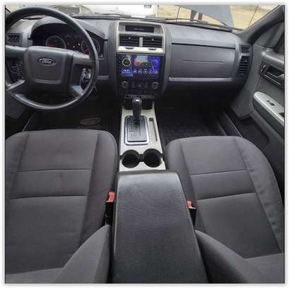 Ford Escape 2010 image 9