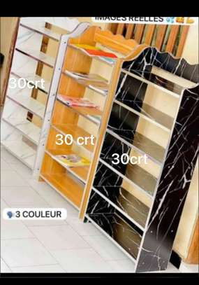 Étagère chaussures design noire 6 niveaux effet marbre doré image 3