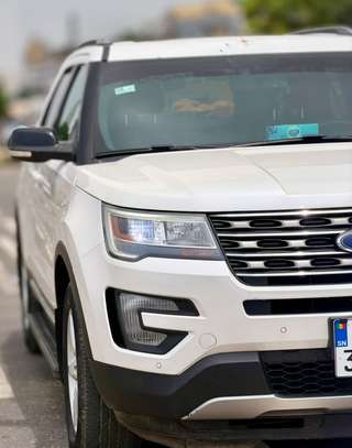 FORD EXPLORER XLT AWD 2017 image 9
