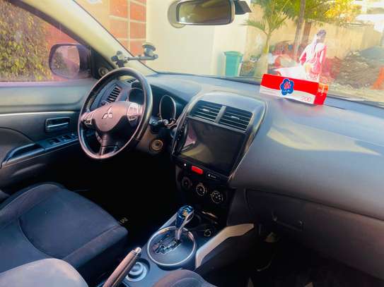 Mitsubishi RVR image 2