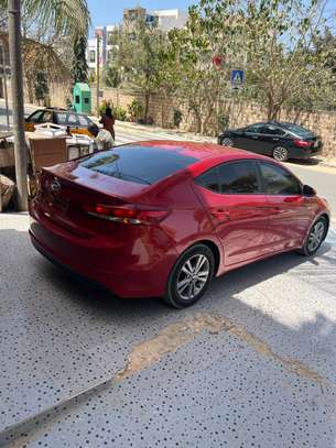 HYUNDAI ELANTRA 2017 image 8