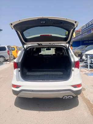 HYUNDAI SANTAFE 2018 image 9