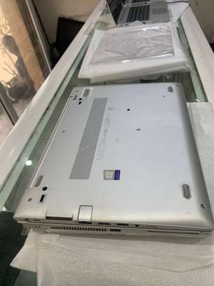 HP Elitebook 830 G6 Cor i5 image 3