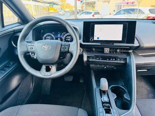 Toyota C-hr 2024 image 11
