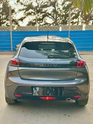 PEUGEOT 208 GT Année 2024 image 13