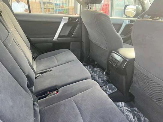 Toyota Prado image 4