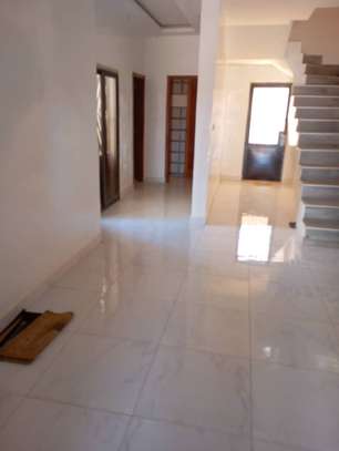 Appartements  et studios à louer à sicap keur massar image 4