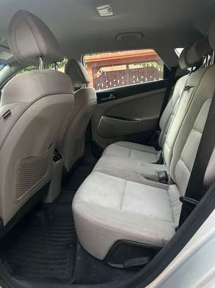 HYUNDAI TUCSON 2016 image 12
