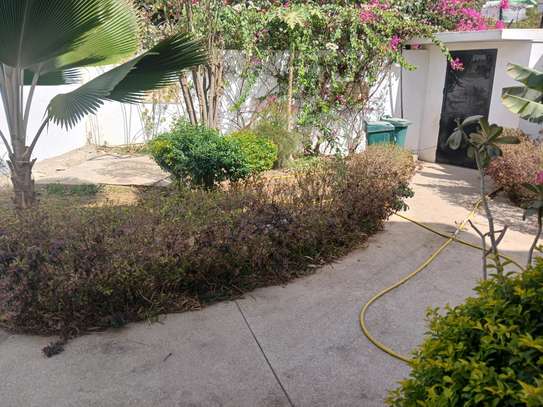 une villa à mermoz image 3