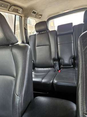 Toyota  Prado vx Année 2017 image 3
