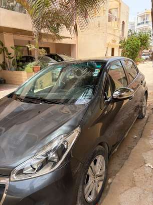 PEUGEOT 208 ESSENCE image 3