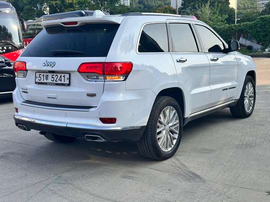 Jeep grand Sheroke summit image 15