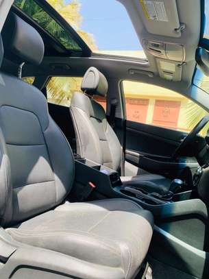 Hyundai tucson 2017 image 6