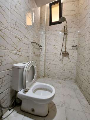 Appartement duplex f4 à Mermoz image 6