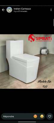 ensemble lavabo et WC marbré design image 3