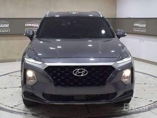 Hyundai Santa Fe diesel 2019 full options image 9