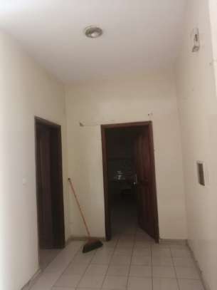 Appartement à louer pour bureau Sacré Cœur BRT image 4