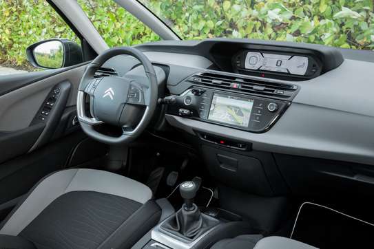 Location voiture image 2