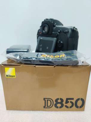 Nikon D850 Neuf image 4