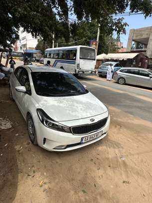 Kia K3 essence 2016 image 2