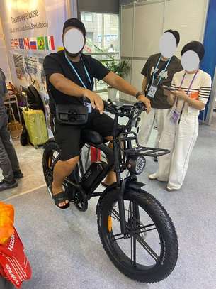 Vélo électrique premium – Type scooter – Neuf image 2