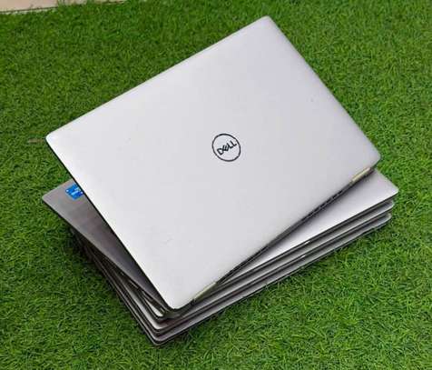 DELL LATITUDE 5320 image 4