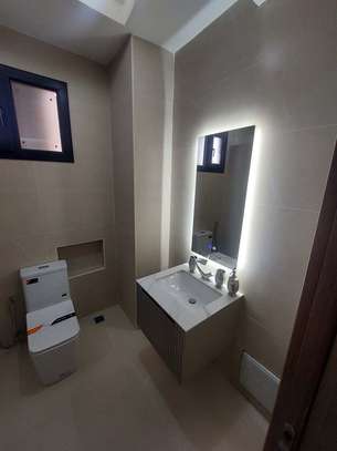 Location non meublé - 4 chambres salon Yoff - 300m2 image 11