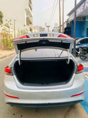Hyundai avante 2018 image 13