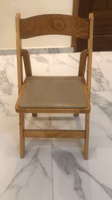 Table pliante et chaises image 6