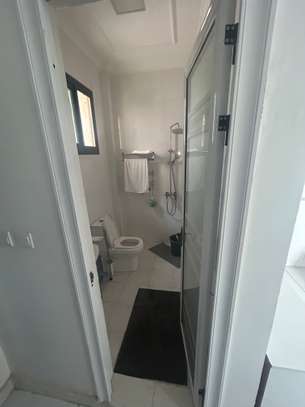 Chambre à louer au point E image 5
